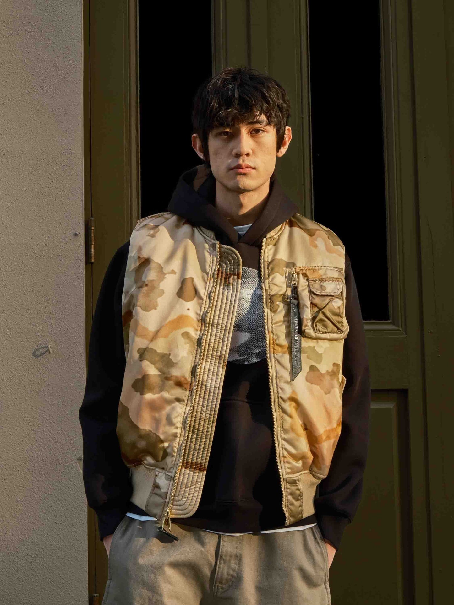 MA-1 BASE VEST CAMO
